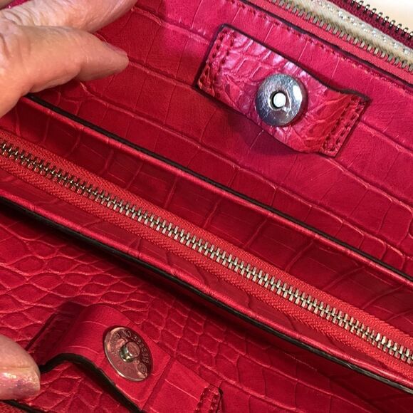 Dana Buchman pink handbag with Crossbody strap included NWOT. - Picture 9 of 12